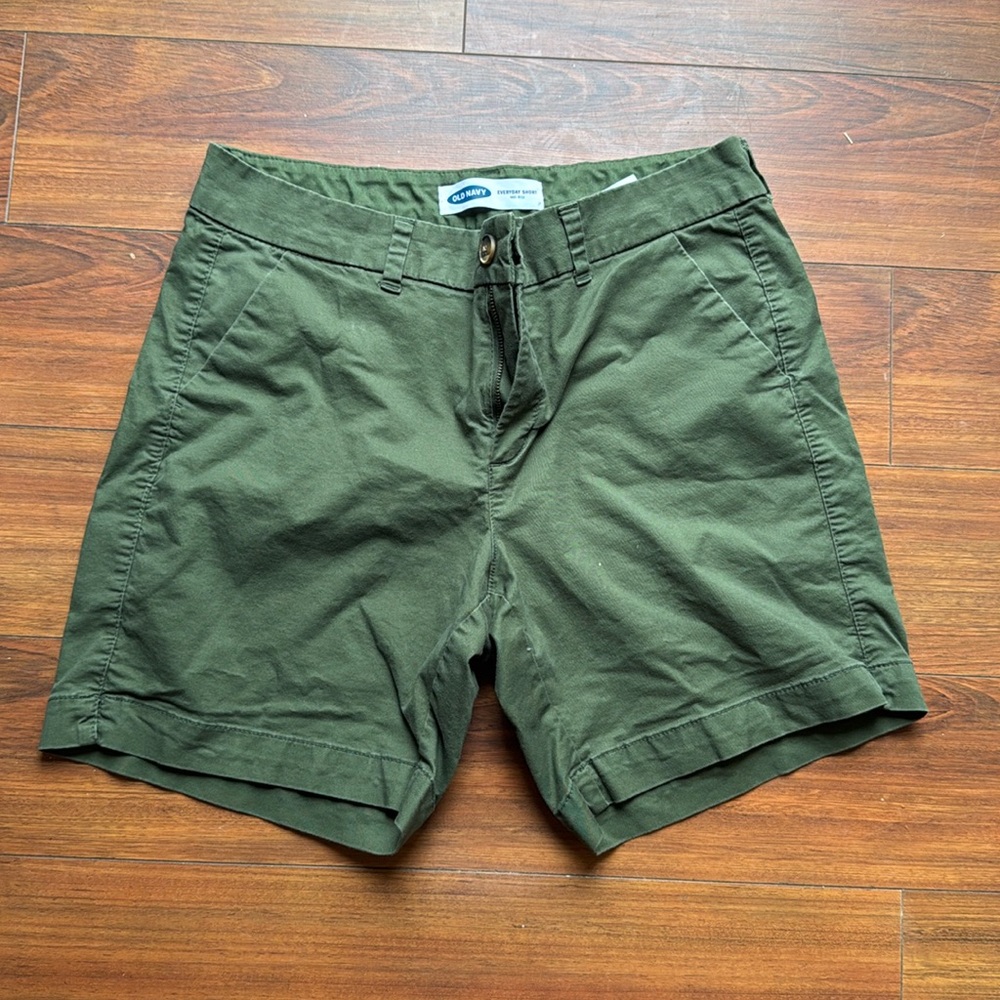 Old Navy Mid rise shorts 10